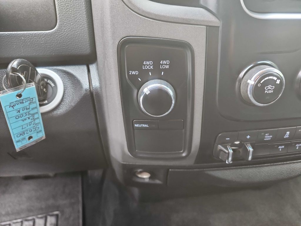 2017 RAM 3500 Image 21