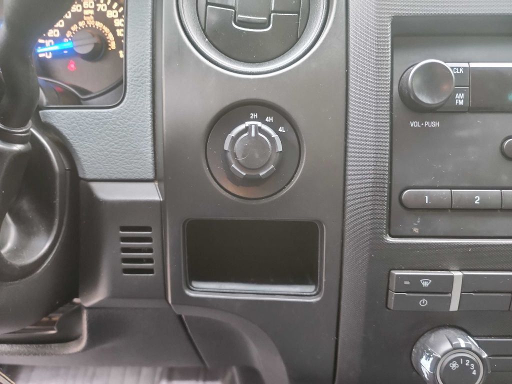 2014 Ford F-150 Image 25