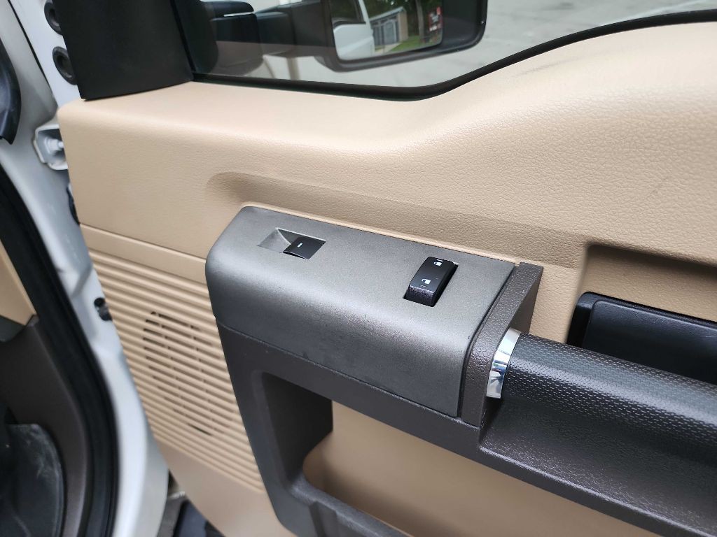 2012 Ford F-250 Image 42
