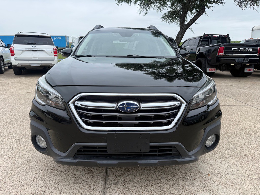2019 Subaru Outback Image 2