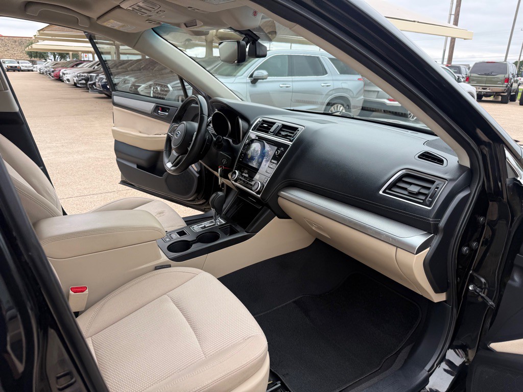2019 Subaru Outback Image 17