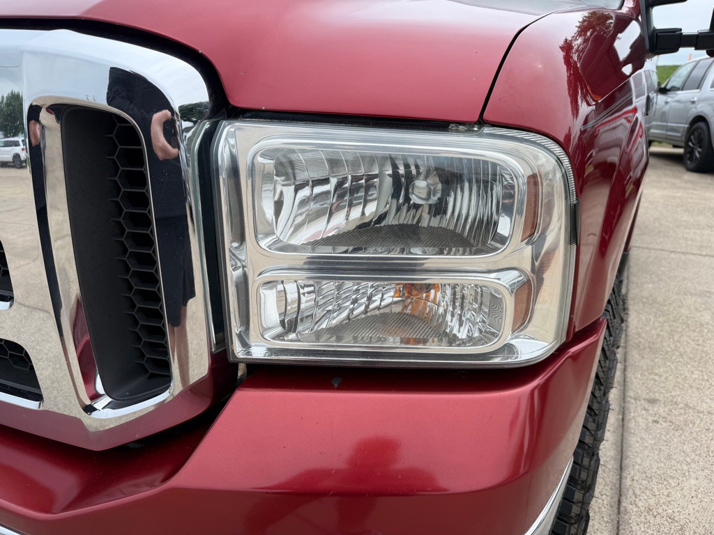 2005 Ford Excursion Image 10