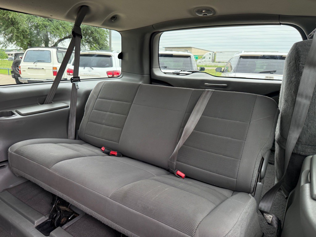2005 Ford Excursion Image 15