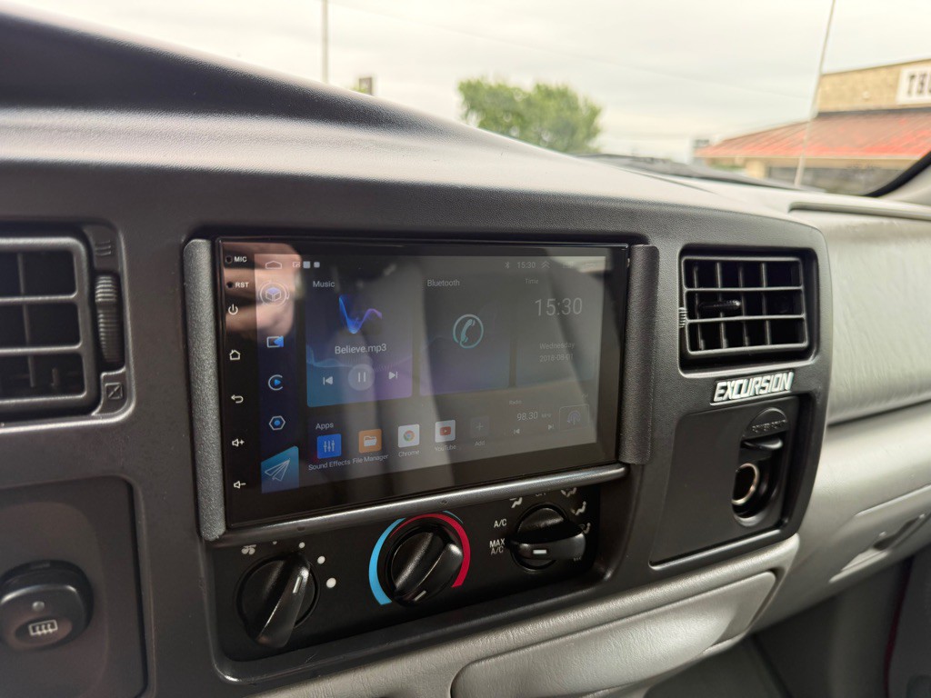 2005 Ford Excursion Image 31