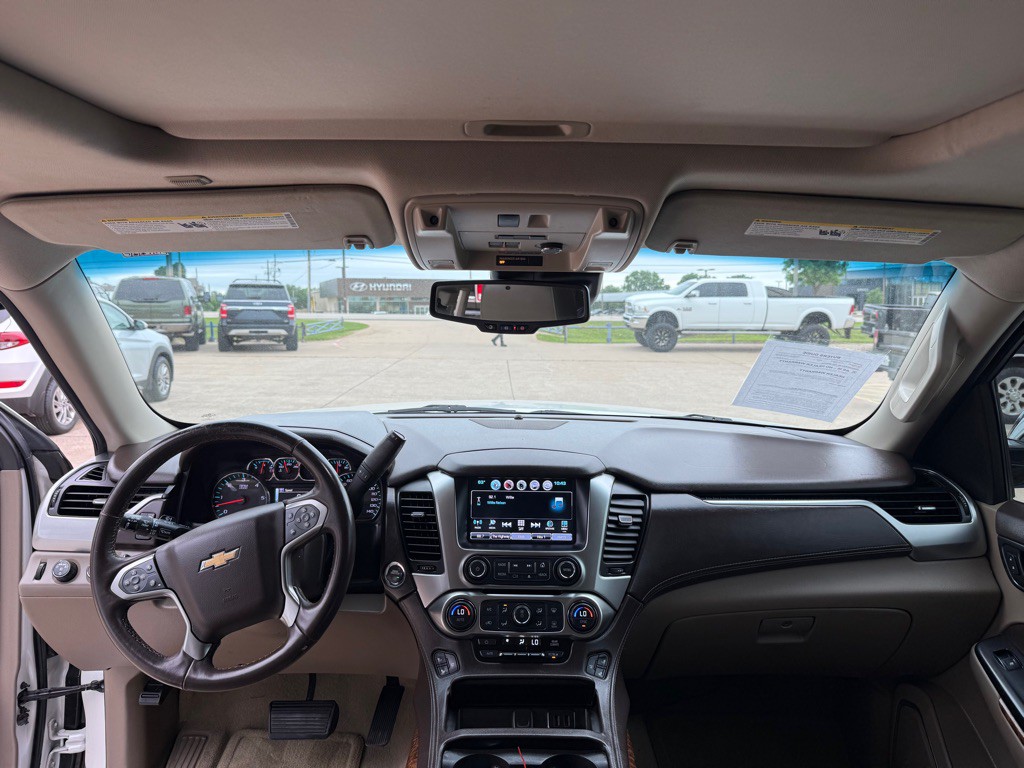 2016 Chevrolet Suburban Image 24