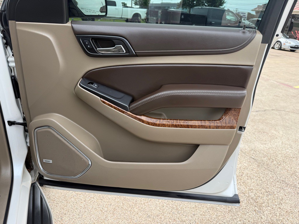 2016 Chevrolet Suburban Image 28