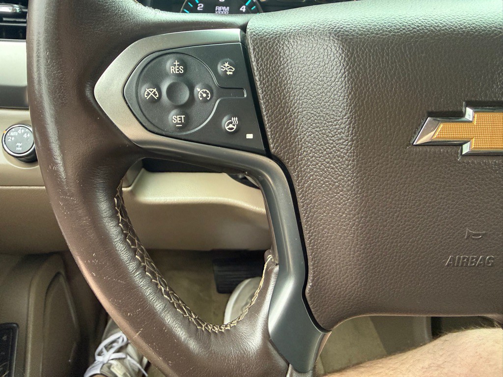 2016 Chevrolet Suburban Image 31