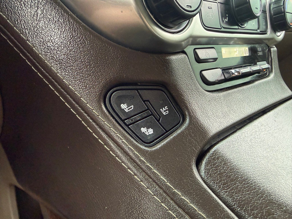 2016 Chevrolet Suburban Image 33