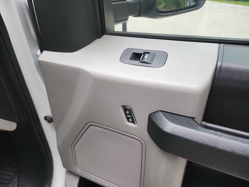 2018 Ford F-250 Image 37