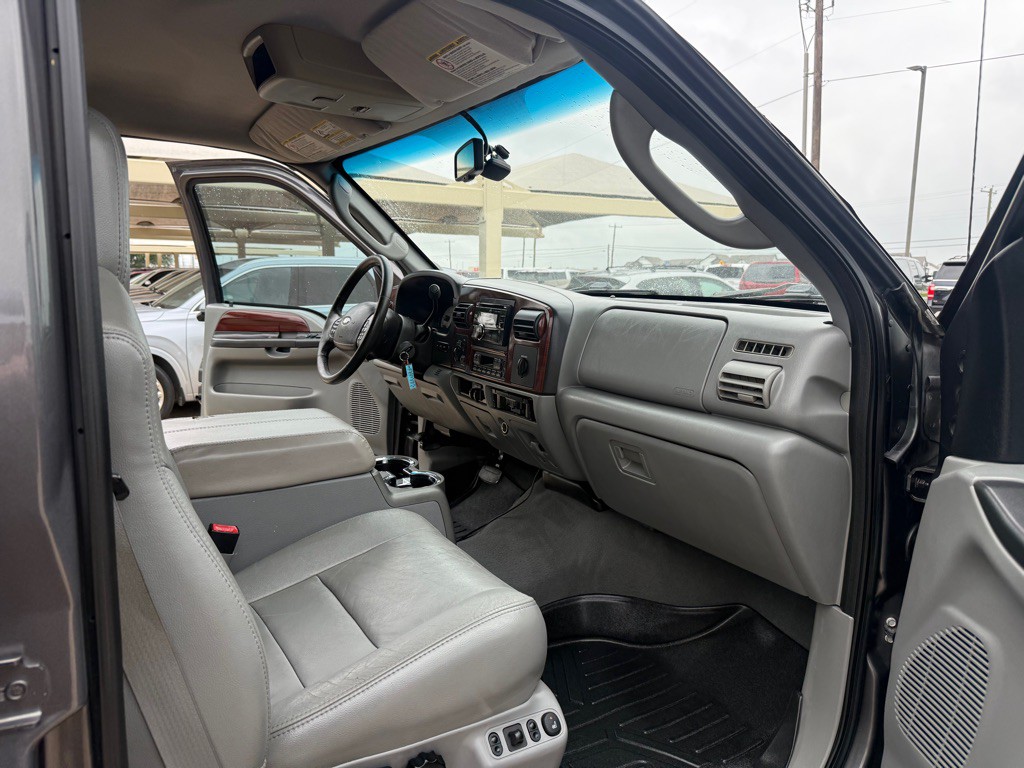 2006 Ford F-250 Image 13