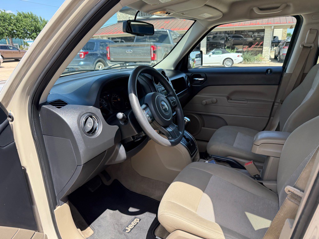 2017 Jeep Patriot Image 15