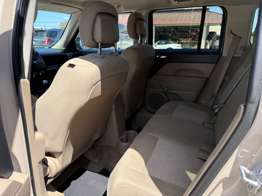 2017 Jeep Patriot Image 16