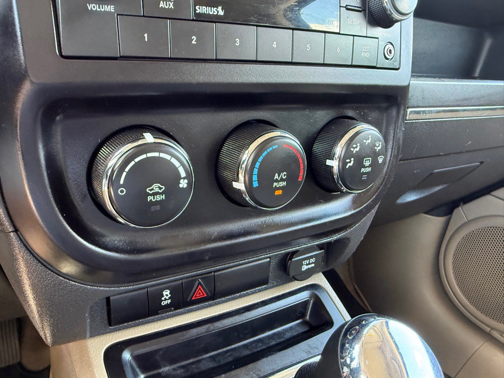 2017 Jeep Patriot Image 28