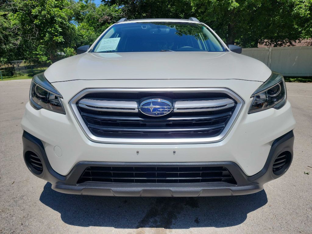 2019 Subaru Outback Image 2