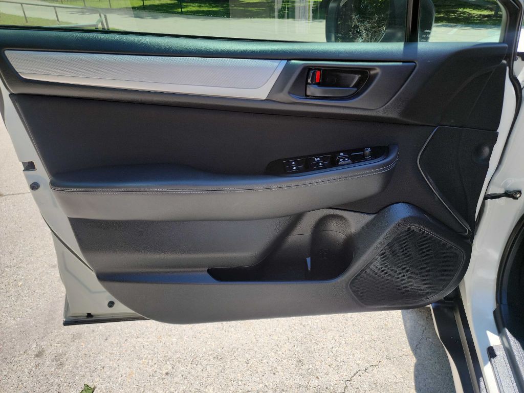 2019 Subaru Outback Image 15