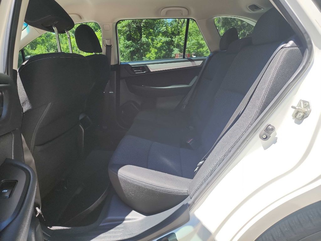 2019 Subaru Outback Image 32