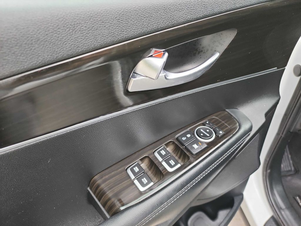 2020 Kia Sorento Image 13