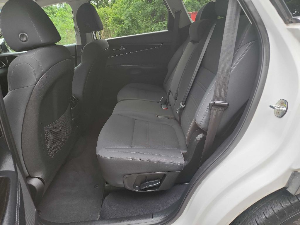 2020 Kia Sorento Image 25