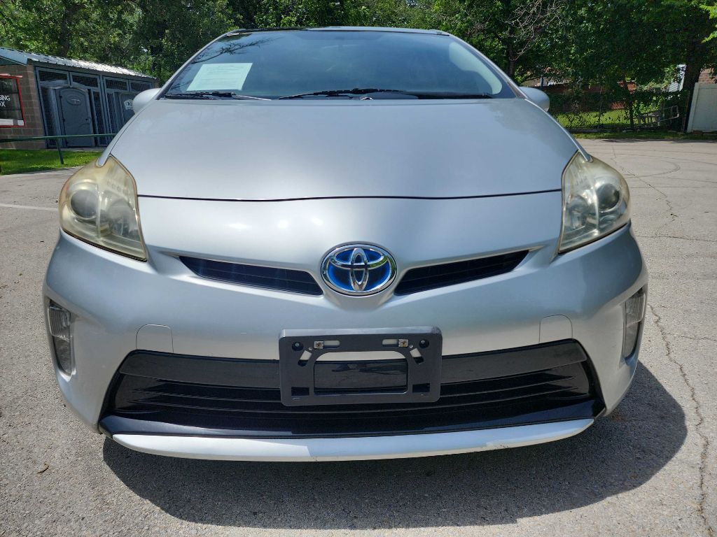 2012 Toyota Prius Image 2