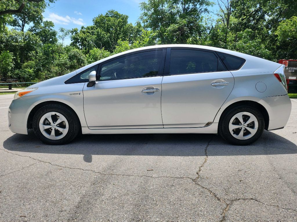 2012 Toyota Prius Image 3