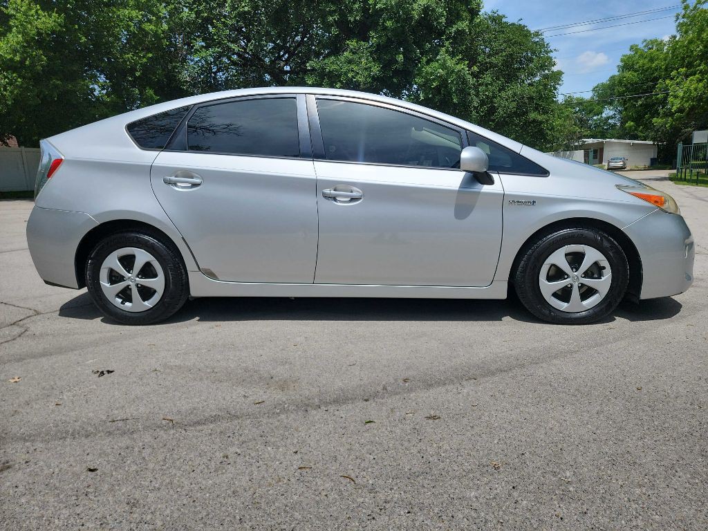 2012 Toyota Prius Image 10