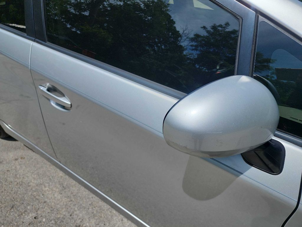 2012 Toyota Prius Image 13