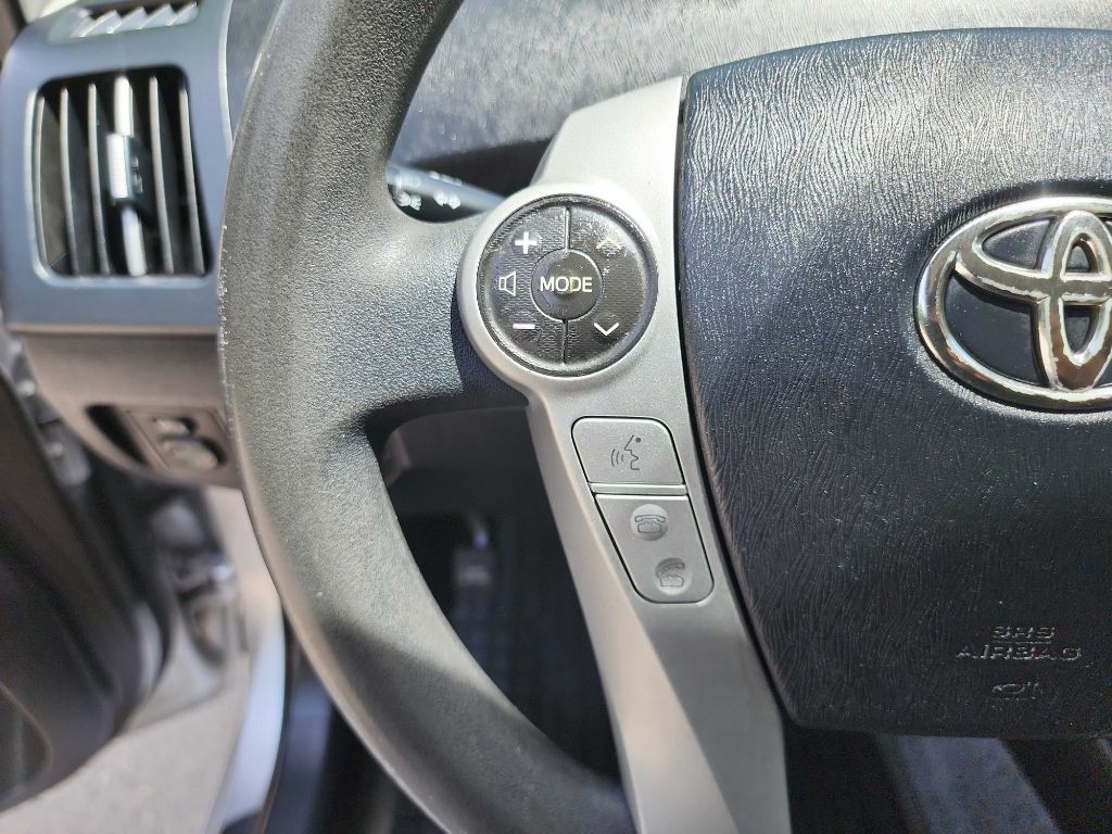 2012 Toyota Prius Image 18
