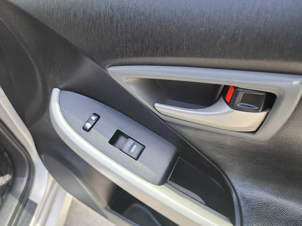 2012 Toyota Prius Image 34