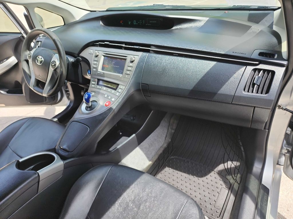 2012 Toyota Prius Image 36