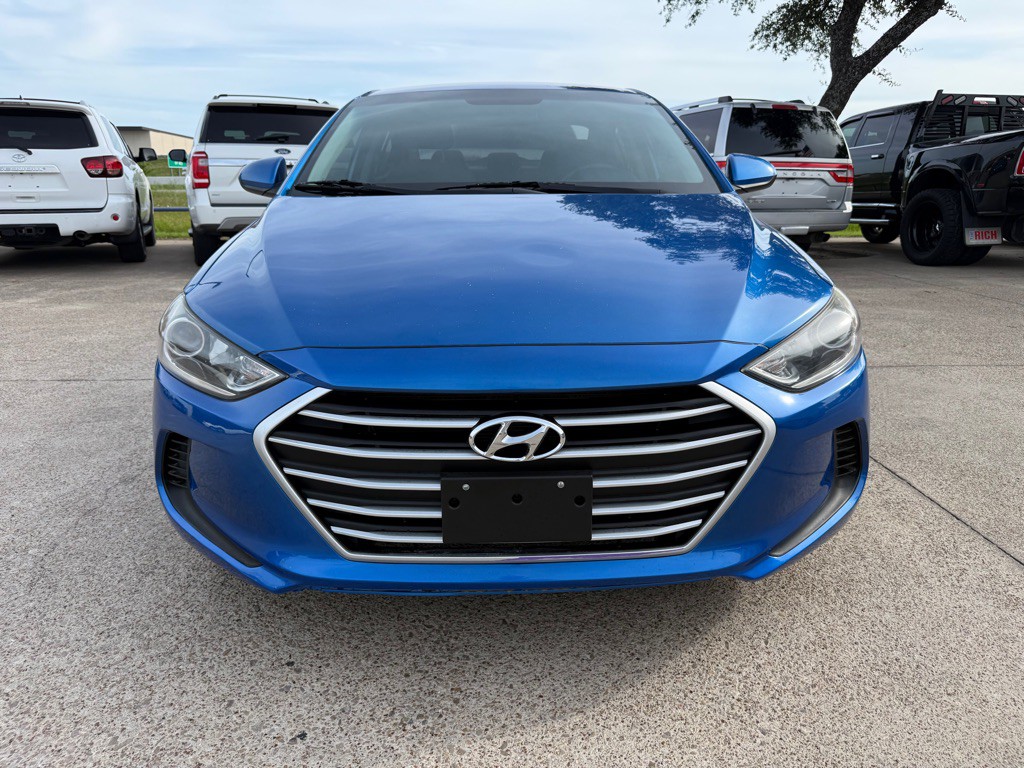2018 Hyundai Elantra Image 2