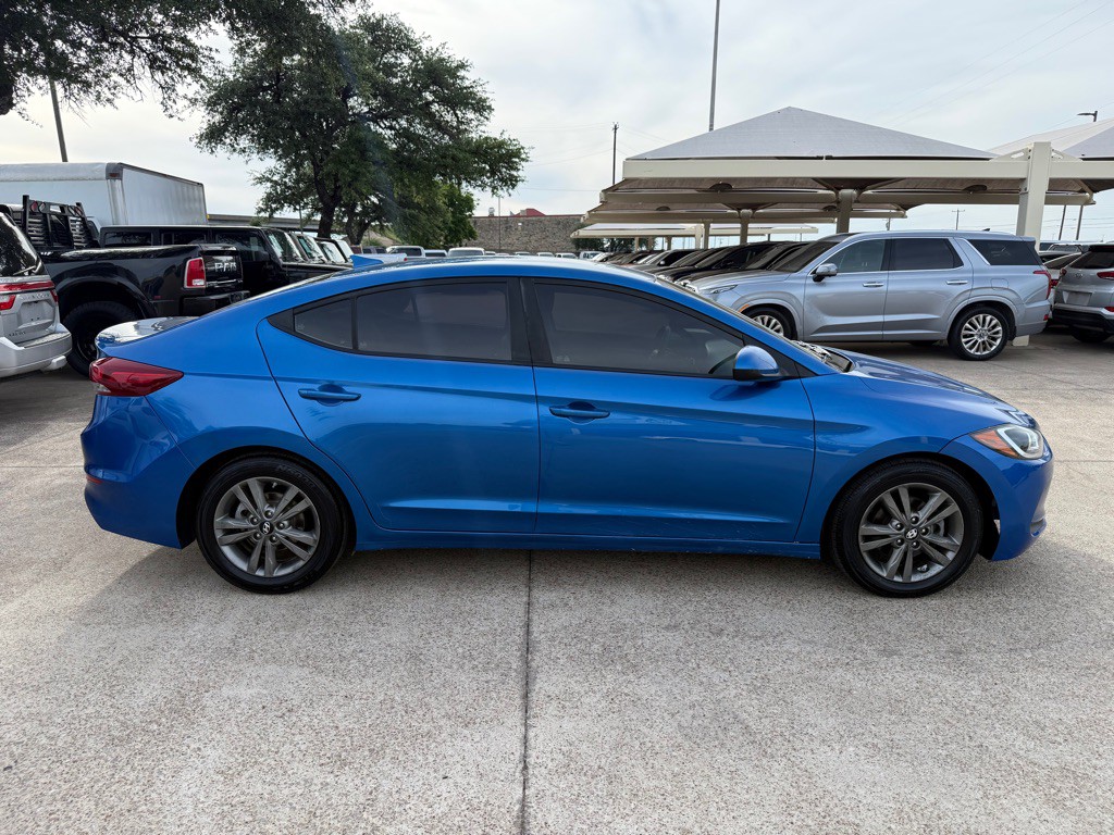 2018 Hyundai Elantra Image 8