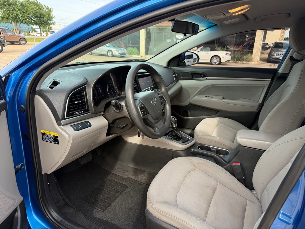 2018 Hyundai Elantra Image 11