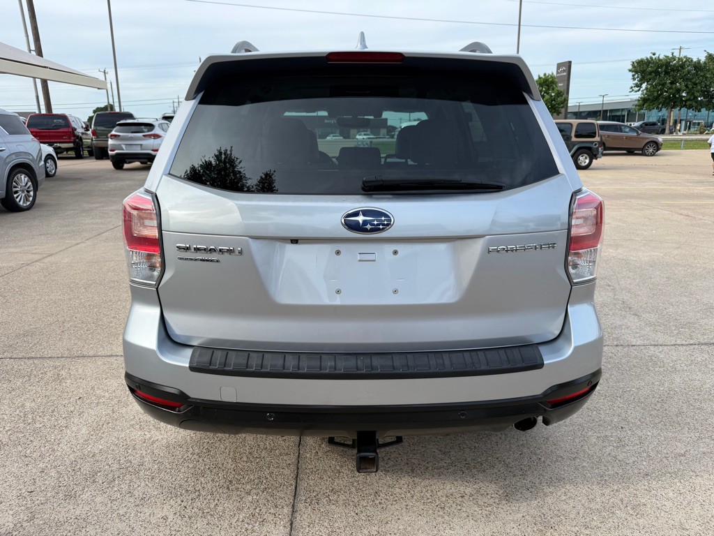 2018 Subaru Forester Image 6