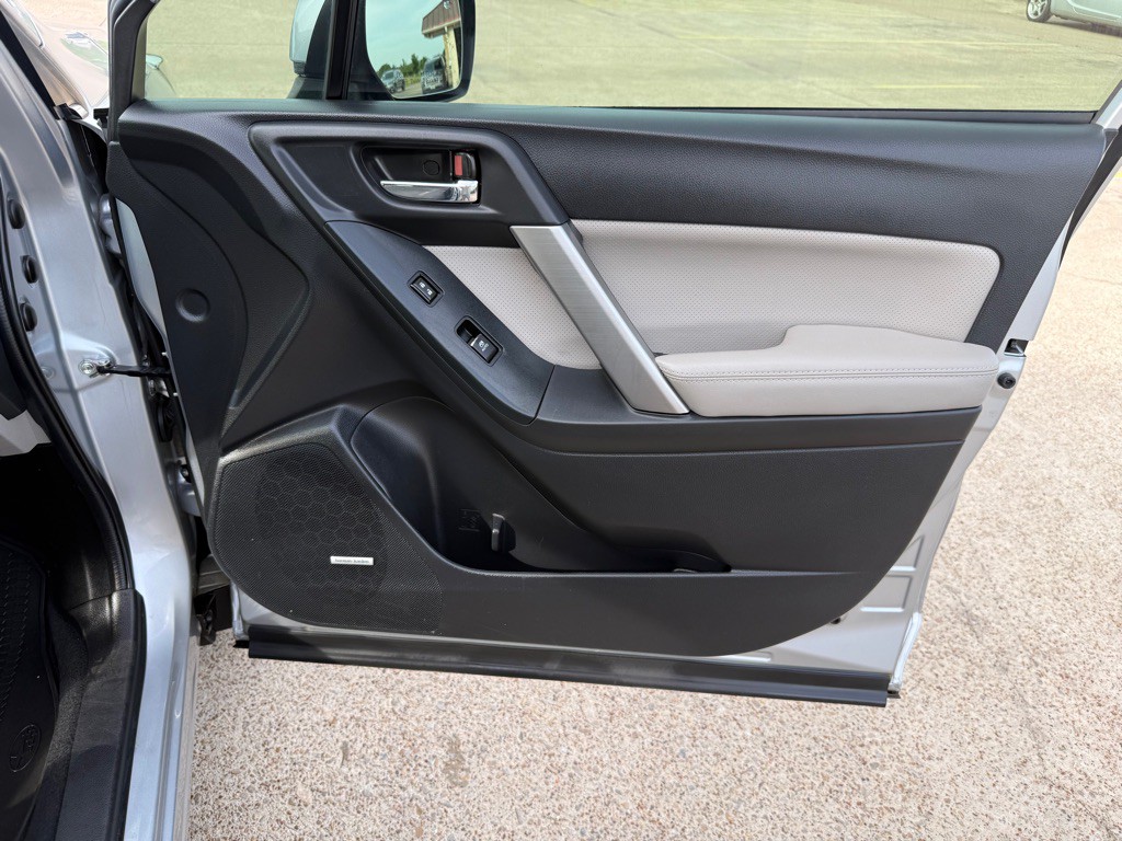 2018 Subaru Forester Image 24