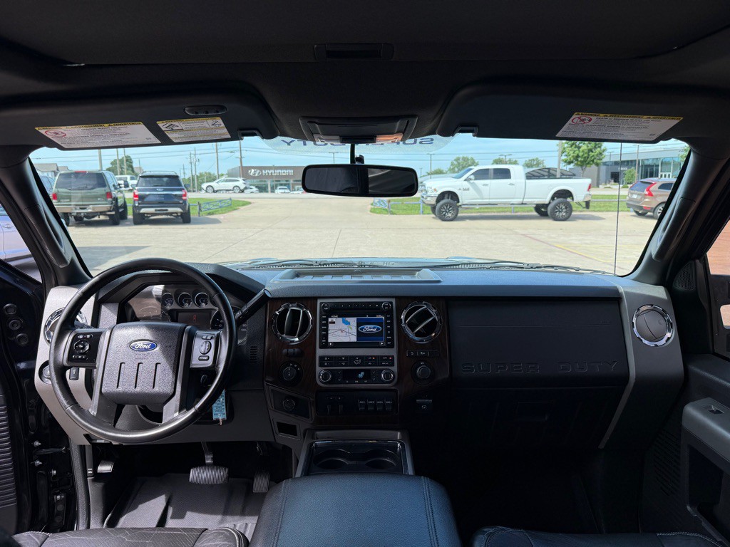 2012 Ford F-350 Image 25