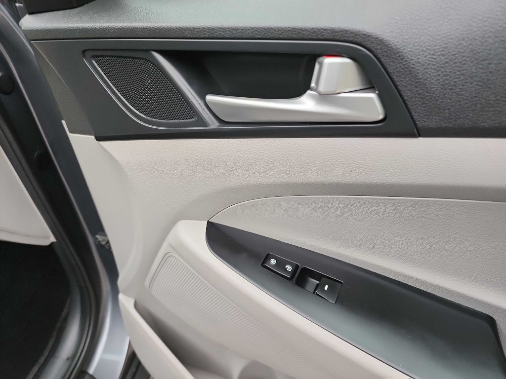 2019 Hyundai Tucson Image 32