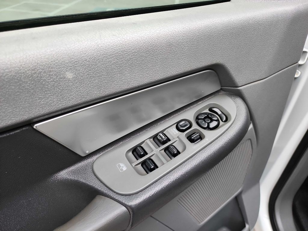 2007 Dodge Ram 3500 Image 14