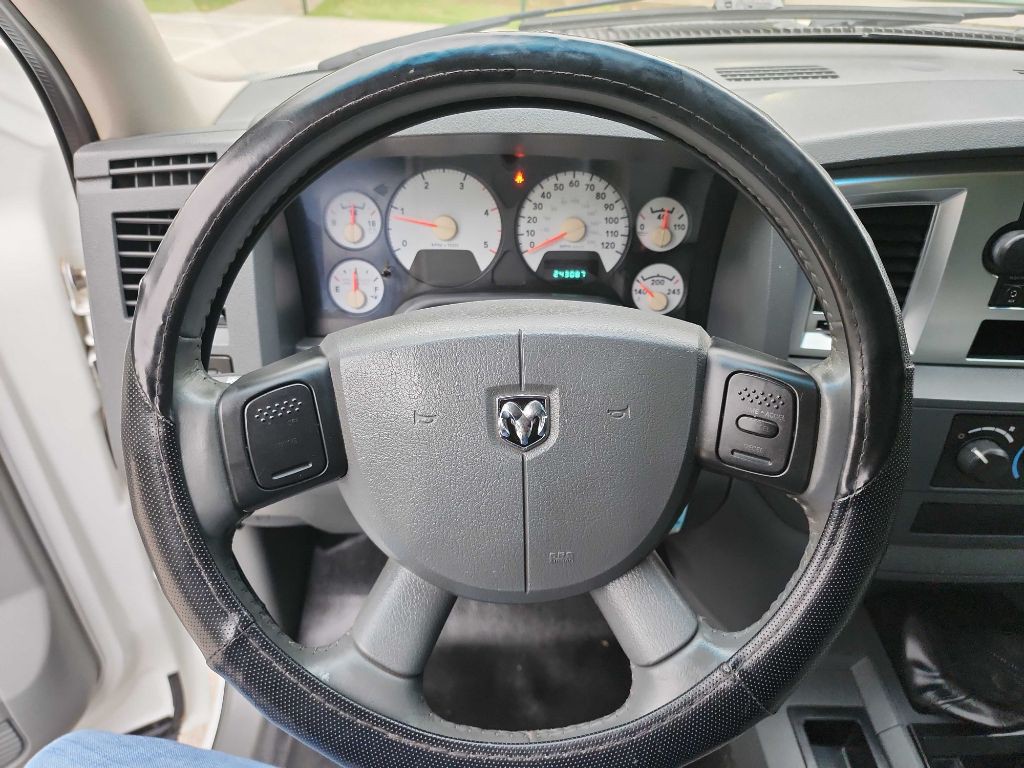 2007 Dodge Ram 3500 Image 15