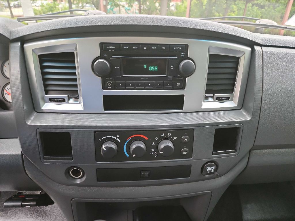 2007 Dodge Ram 3500 Image 18