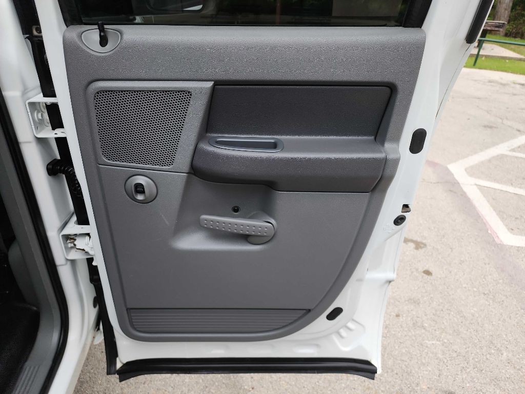 2007 Dodge Ram 3500 Image 24
