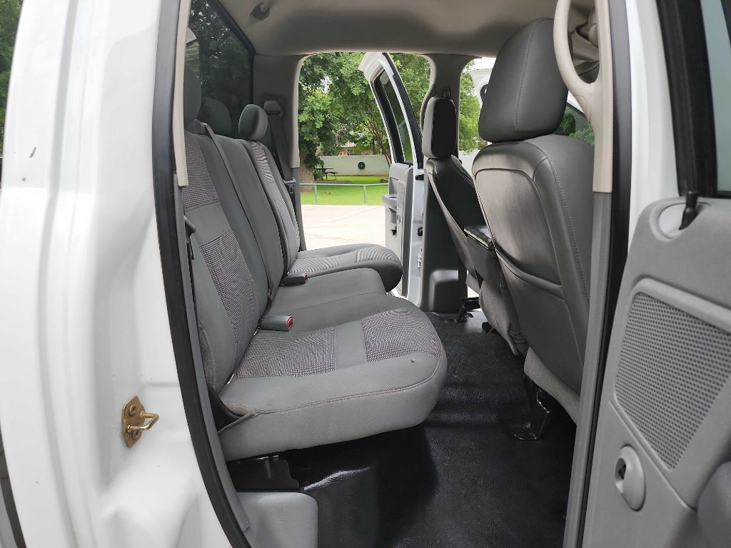 2007 Dodge Ram 3500 Image 25