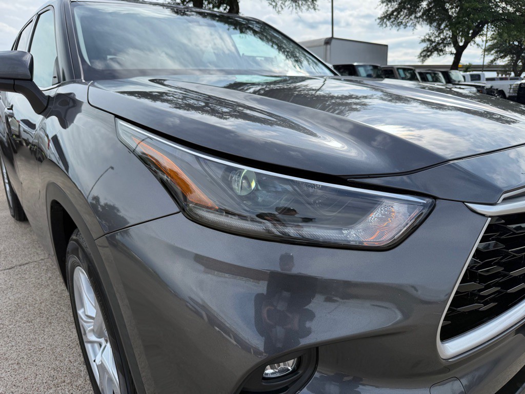 2021 Toyota Highlander Image 9
