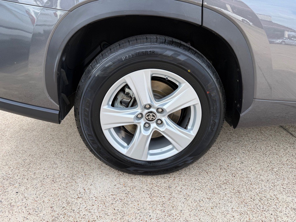 2021 Toyota Highlander Image 11