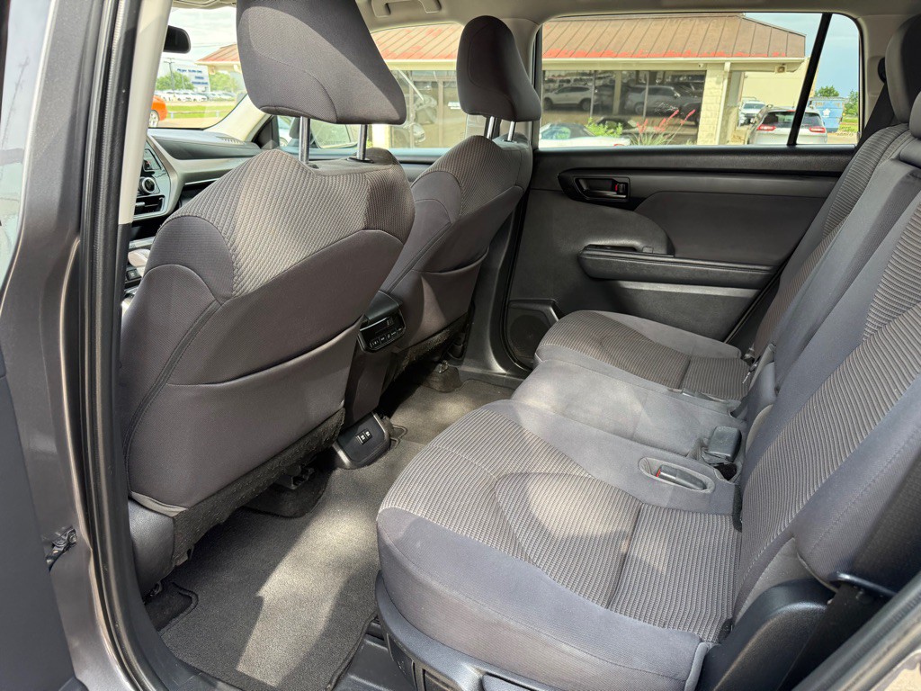 2021 Toyota Highlander Image 13
