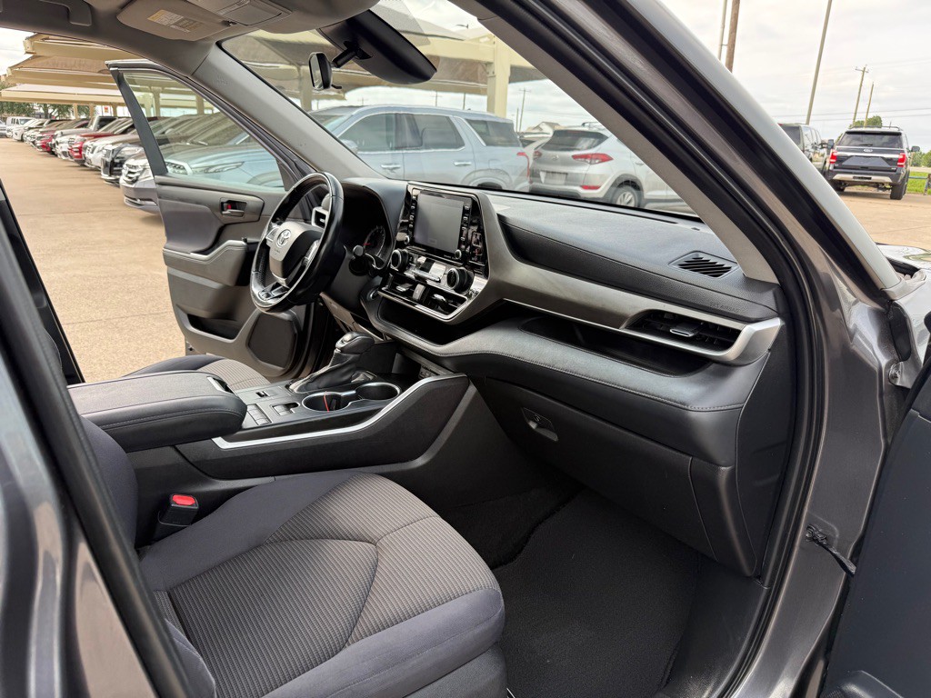2021 Toyota Highlander Image 15