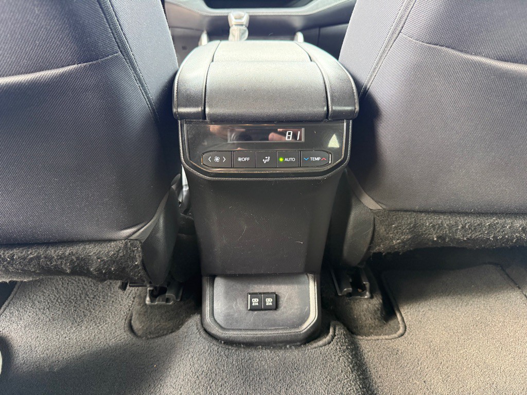 2021 Toyota Highlander Image 22