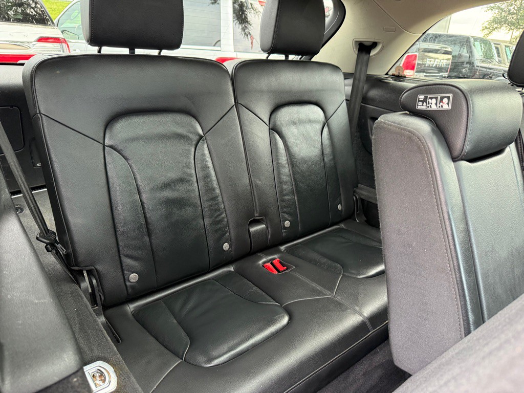 2015 Audi Q7 Image 19