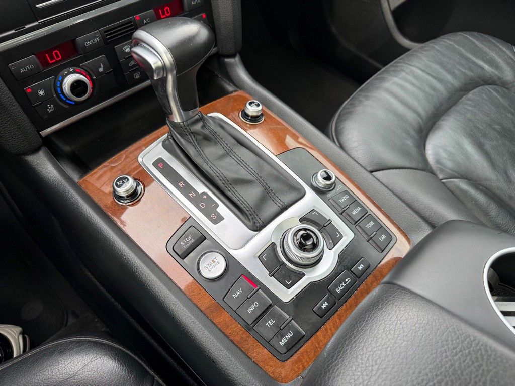 2015 Audi Q7 Image 31
