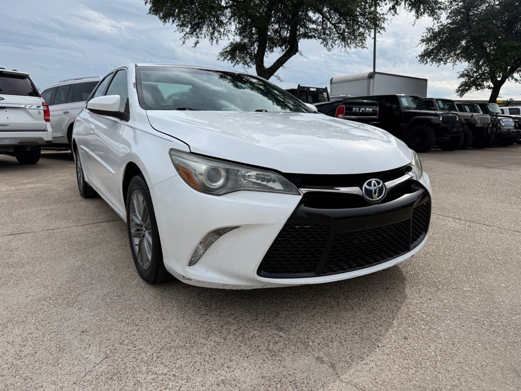 2015 Toyota Camry Image 1