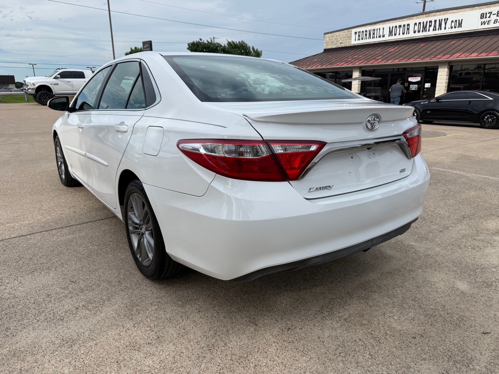2015 Toyota Camry Image 5